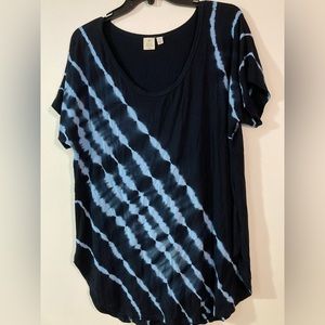 St Tropez Womens’ top, size XL, pretty blues. EUC. Short sleeves, tie dy…